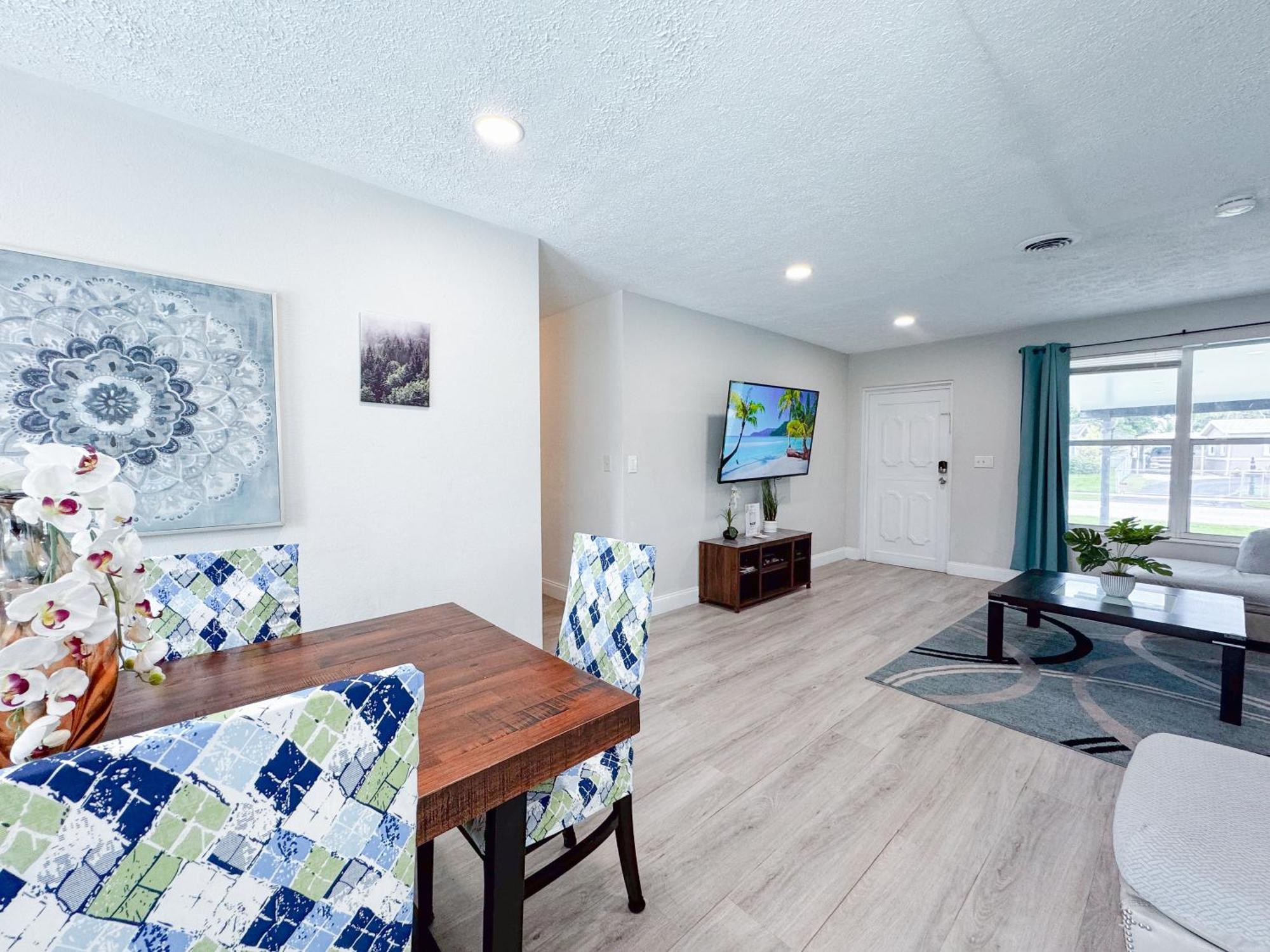Tropical Villa Pool Courtyard & Garden View Fort Lauderdale Bagian luar foto