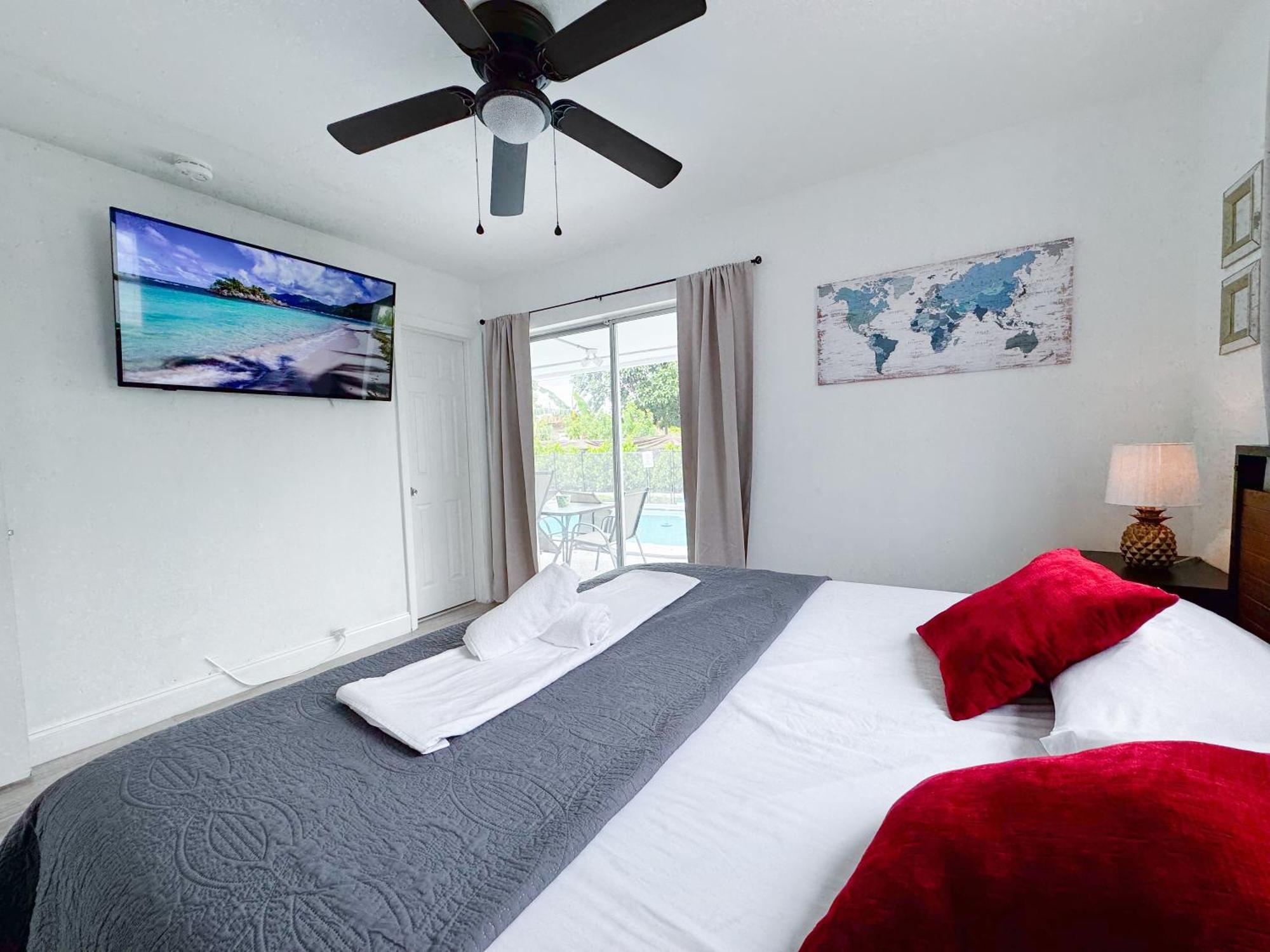 Tropical Villa Pool Courtyard & Garden View Fort Lauderdale Bagian luar foto
